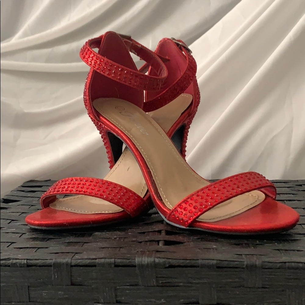 Ruby Red Rhinestone high heels - Picture 2 of 4